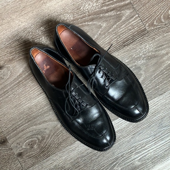 Allen Edmonds - Picture 15 of 17